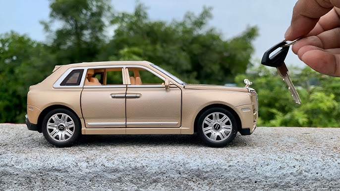 1:32 Scale Rolls-Royce Phantom Model | Alloy Six Side Open Die-Cast Car